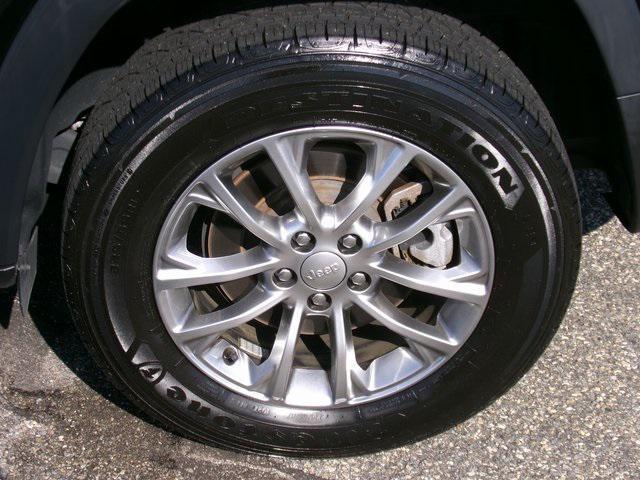 used 2022 Jeep Cherokee car, priced at $23,995