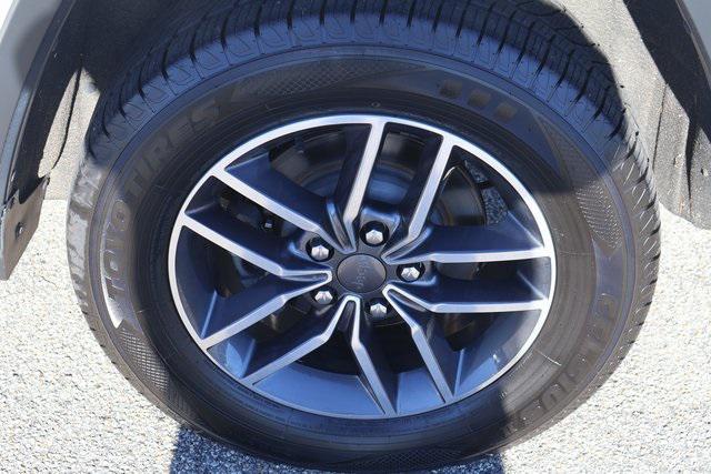 used 2019 Jeep Grand Cherokee car, priced at $20,995