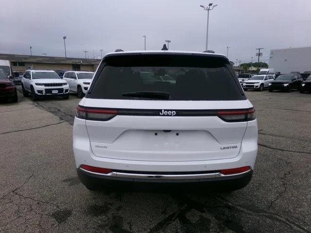 new 2025 Jeep Grand Cherokee car, priced at $44,301