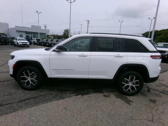 new 2025 Jeep Grand Cherokee car, priced at $44,301