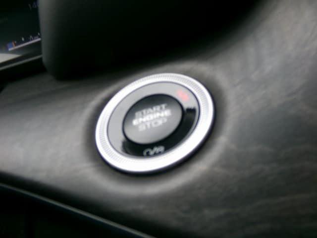 new 2025 Jeep Grand Cherokee car, priced at $44,301