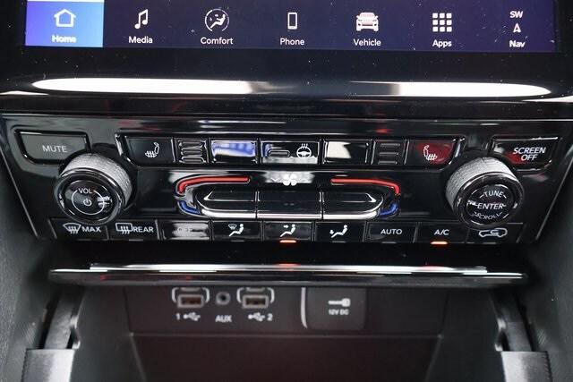 new 2025 Jeep Grand Cherokee car, priced at $42,150