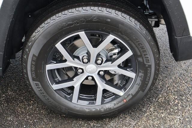 new 2025 Jeep Grand Cherokee car, priced at $42,150