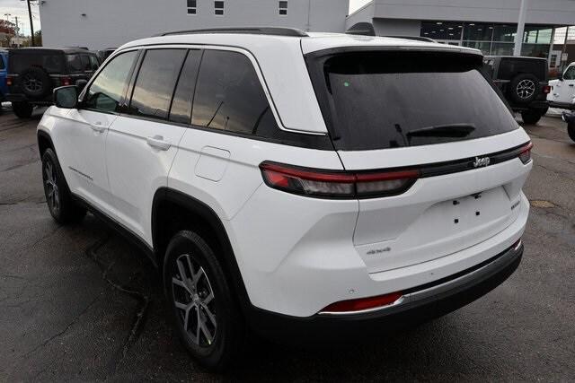 new 2025 Jeep Grand Cherokee car, priced at $42,150