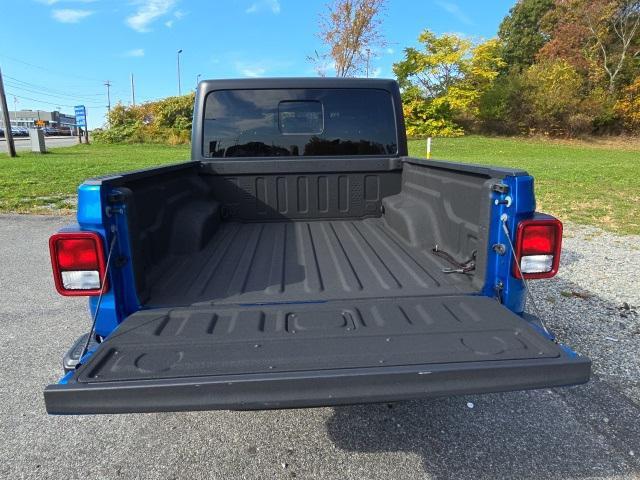 used 2022 Jeep Gladiator car, priced at $39,400