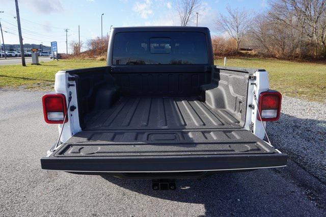 used 2022 Jeep Gladiator car, priced at $31,250