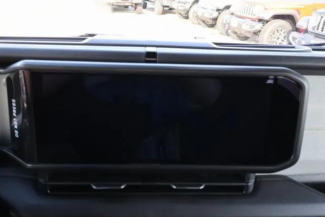 new 2025 Jeep Gladiator car, priced at $48,385