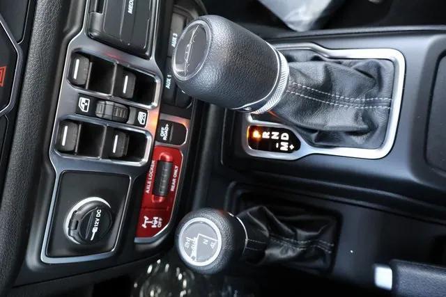 new 2025 Jeep Gladiator car, priced at $48,385