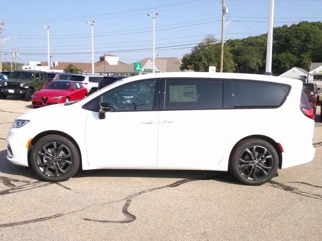 new 2026 Chrysler Pacifica car, priced at $43,055