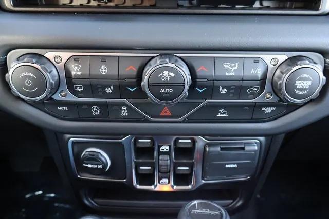 new 2025 Jeep Gladiator car, priced at $44,190