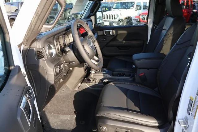 new 2025 Jeep Gladiator car, priced at $44,190