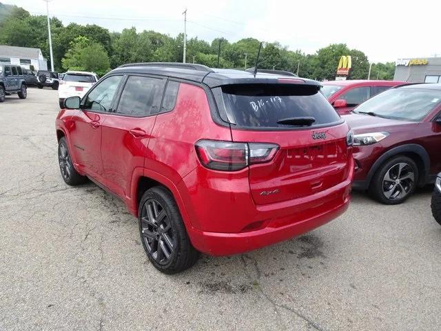 new 2024 Jeep Compass car, priced at $33,430