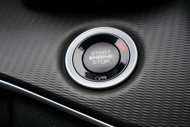 new 2025 Jeep Grand Cherokee car, priced at $44,260