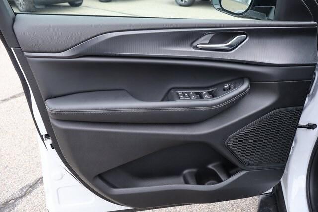 new 2025 Jeep Grand Cherokee car, priced at $44,260