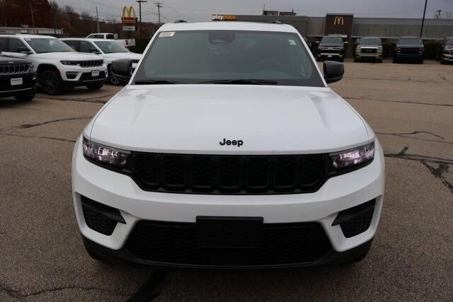 new 2025 Jeep Grand Cherokee car, priced at $44,260