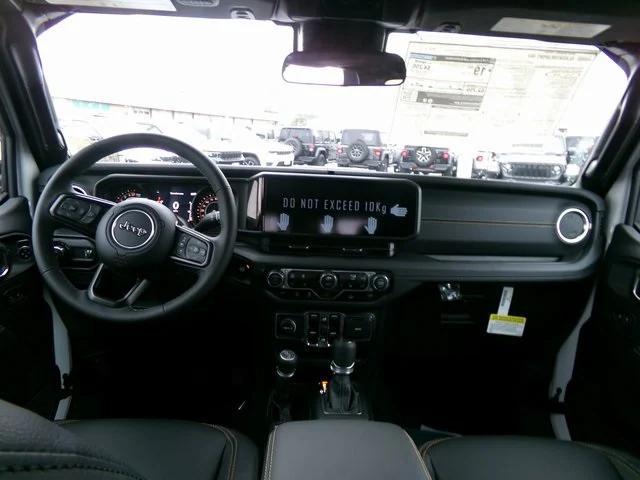 new 2025 Jeep Gladiator car, priced at $45,065
