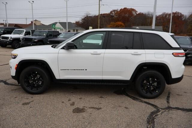 new 2025 Jeep Grand Cherokee car, priced at $44,260