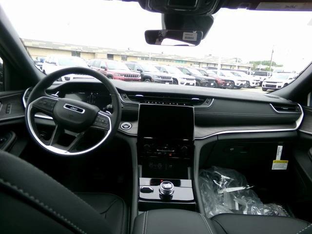 new 2025 Jeep Grand Cherokee L car, priced at $44,172