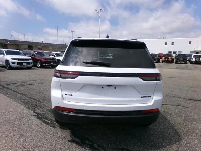 new 2025 Jeep Grand Cherokee car, priced at $46,526