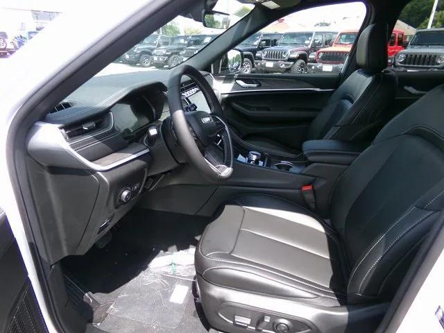 new 2025 Jeep Grand Cherokee car, priced at $46,526
