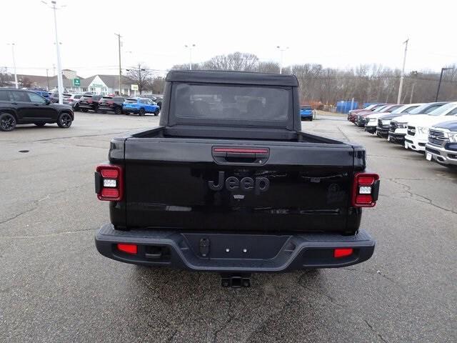 new 2025 Jeep Gladiator car, priced at $46,405