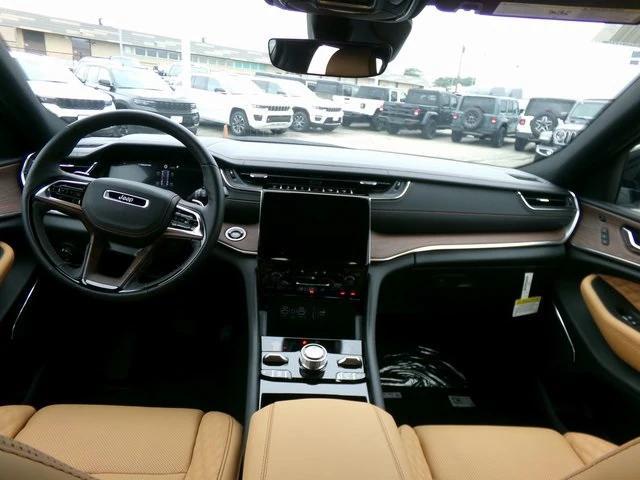 new 2025 Jeep Grand Cherokee car, priced at $58,455