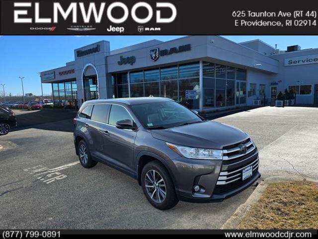 used 2019 Toyota Highlander car, priced at $27,987