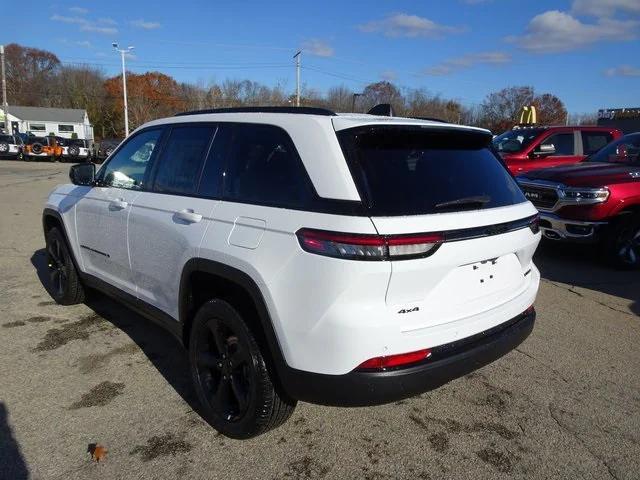 new 2025 Jeep Grand Cherokee car, priced at $48,940