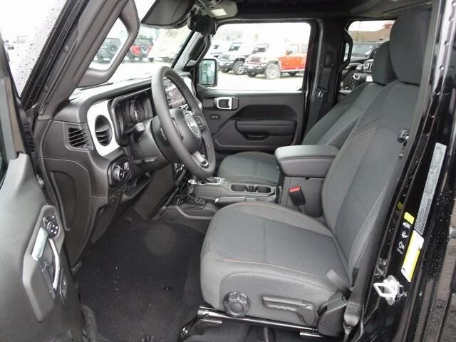 new 2025 Jeep Wrangler car, priced at $48,770