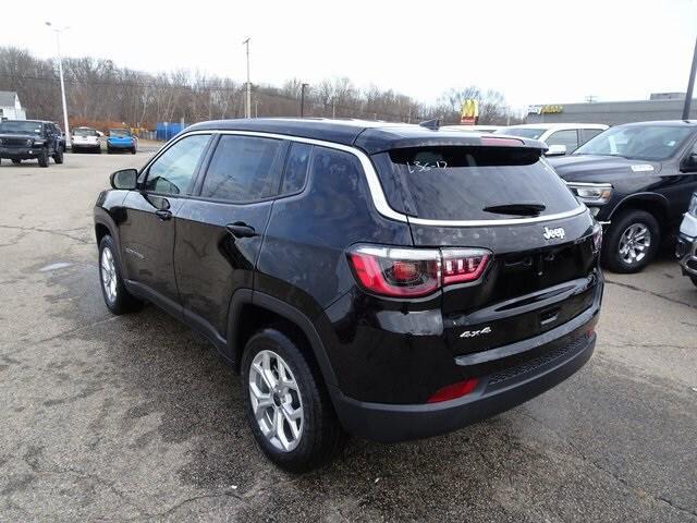 new 2025 Jeep Compass car, priced at $27,090