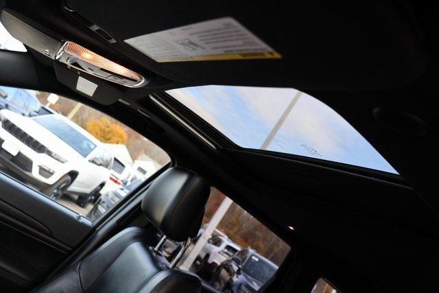 used 2021 Jeep Grand Cherokee car, priced at $23,995