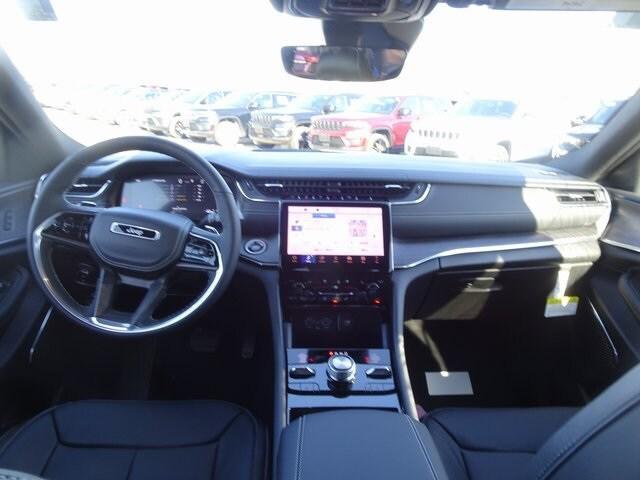 new 2025 Jeep Grand Cherokee L car, priced at $57,040