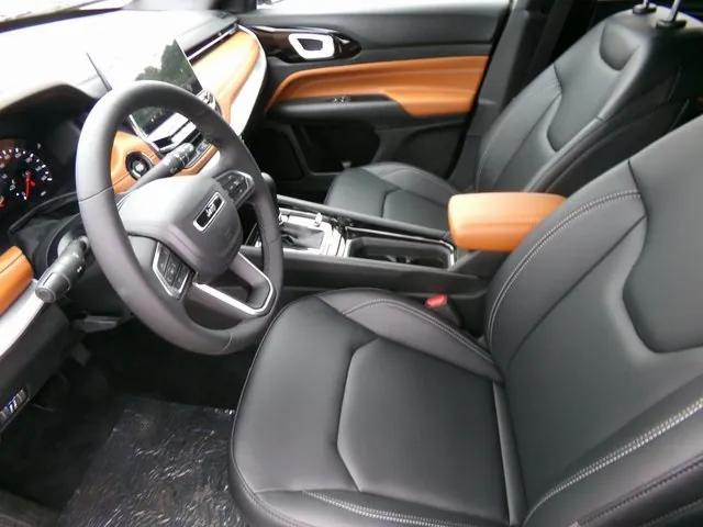 new 2025 Jeep Compass car, priced at $32,335