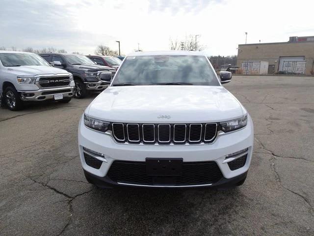 new 2025 Jeep Grand Cherokee car, priced at $44,715