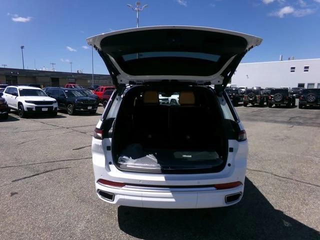 new 2025 Jeep Grand Cherokee L car, priced at $59,571