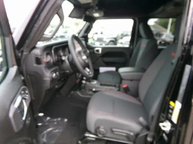 new 2025 Jeep Gladiator car, priced at $53,545