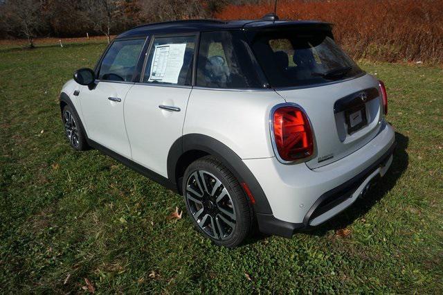 used 2022 MINI Hardtop car, priced at $27,125