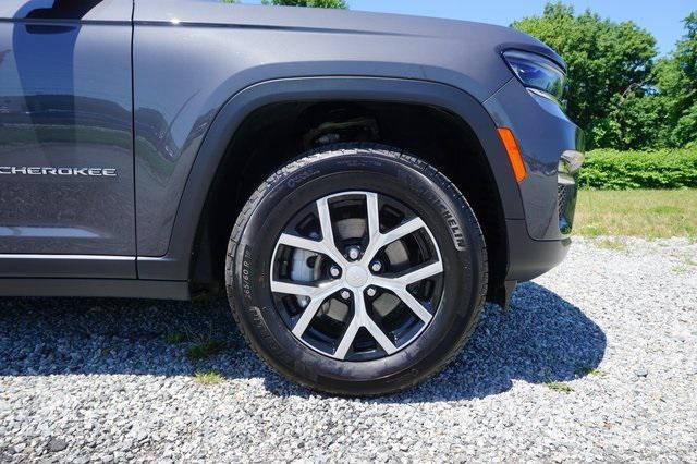 used 2024 Jeep Grand Cherokee car, priced at $42,700