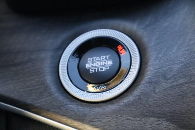 new 2025 Jeep Grand Cherokee car, priced at $43,245