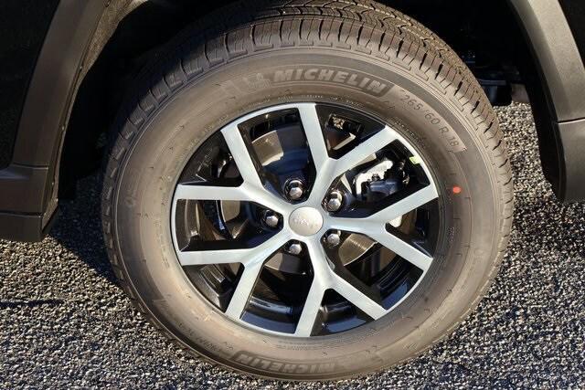 new 2025 Jeep Grand Cherokee car, priced at $43,245