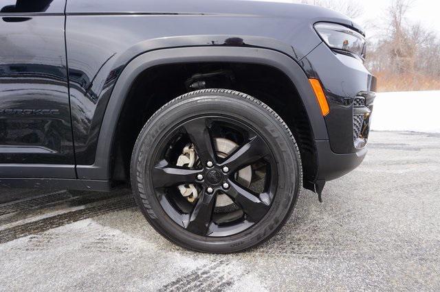 used 2023 Jeep Grand Cherokee car, priced at $36,750