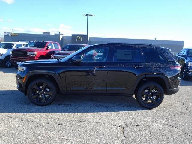 new 2025 Jeep Grand Cherokee car, priced at $48,035