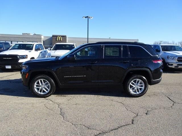 new 2025 Jeep Grand Cherokee car, priced at $39,970