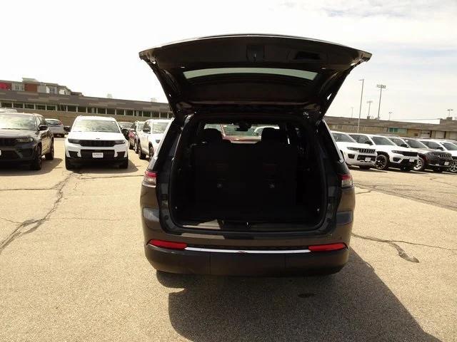 new 2025 Jeep Grand Cherokee L car, priced at $42,429