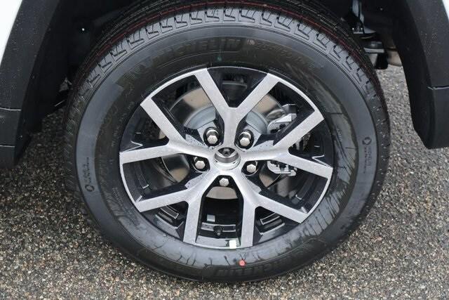 new 2025 Jeep Grand Cherokee car, priced at $42,150