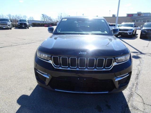 new 2025 Jeep Grand Cherokee car, priced at $42,795