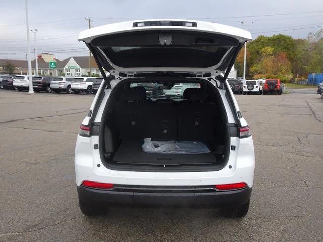 new 2025 Jeep Grand Cherokee car, priced at $47,440