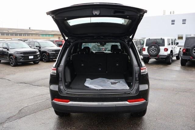 new 2025 Jeep Grand Cherokee car, priced at $45,010