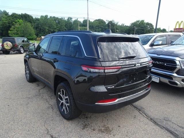 new 2024 Jeep Grand Cherokee car, priced at $50,295