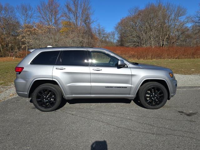 used 2021 Jeep Grand Cherokee car, priced at $30,155